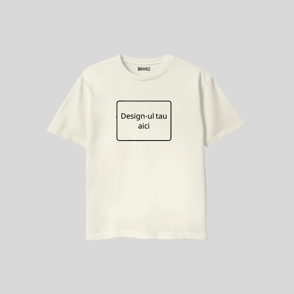 tricou alb cu loc de personalizare pe un fundal alb